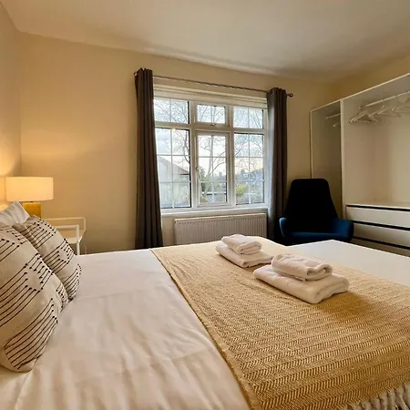 Central, Newly Refurb 2 Bed Flat With Free Parking Кембридж Экстерьер фото