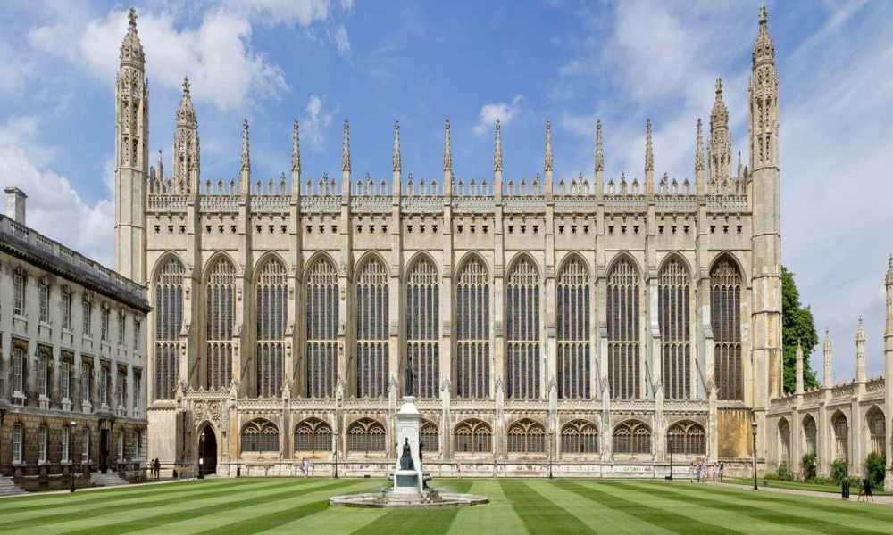 Central, Newly Refurb 2 Bed Flat With Free Parking * Cambridge (Cambridgeshire)